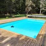Le Hameau Secret *